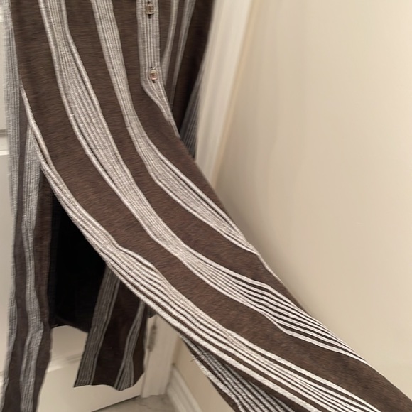 KENZO Paris : cotton linen button up t-shirt dress. Sexy slits for fun - Picture 4 of 5